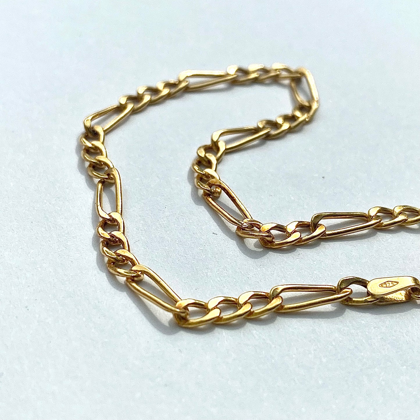 Pre-loved Dainty 9ct Gold Figaro Bracelet  |  7.3"  |  3mm